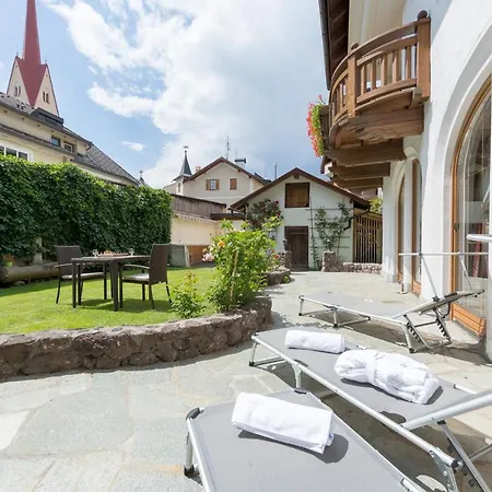 Weisses Lamm Hotel