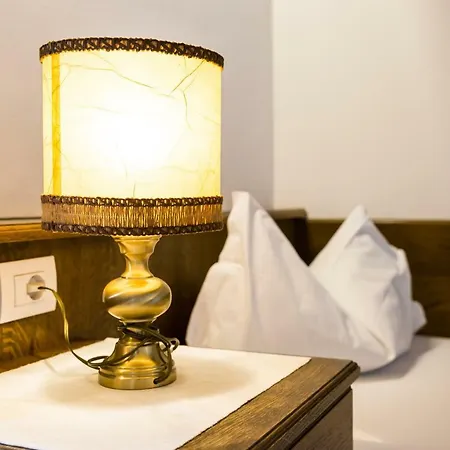 Weisses Lamm Hotel Monguelfo-Tesido / Welsberg-Taisten